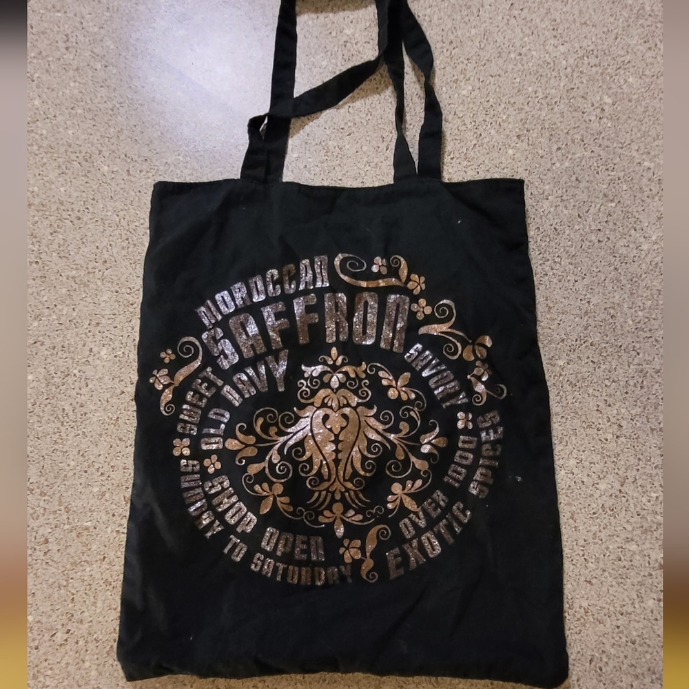Black tote bag